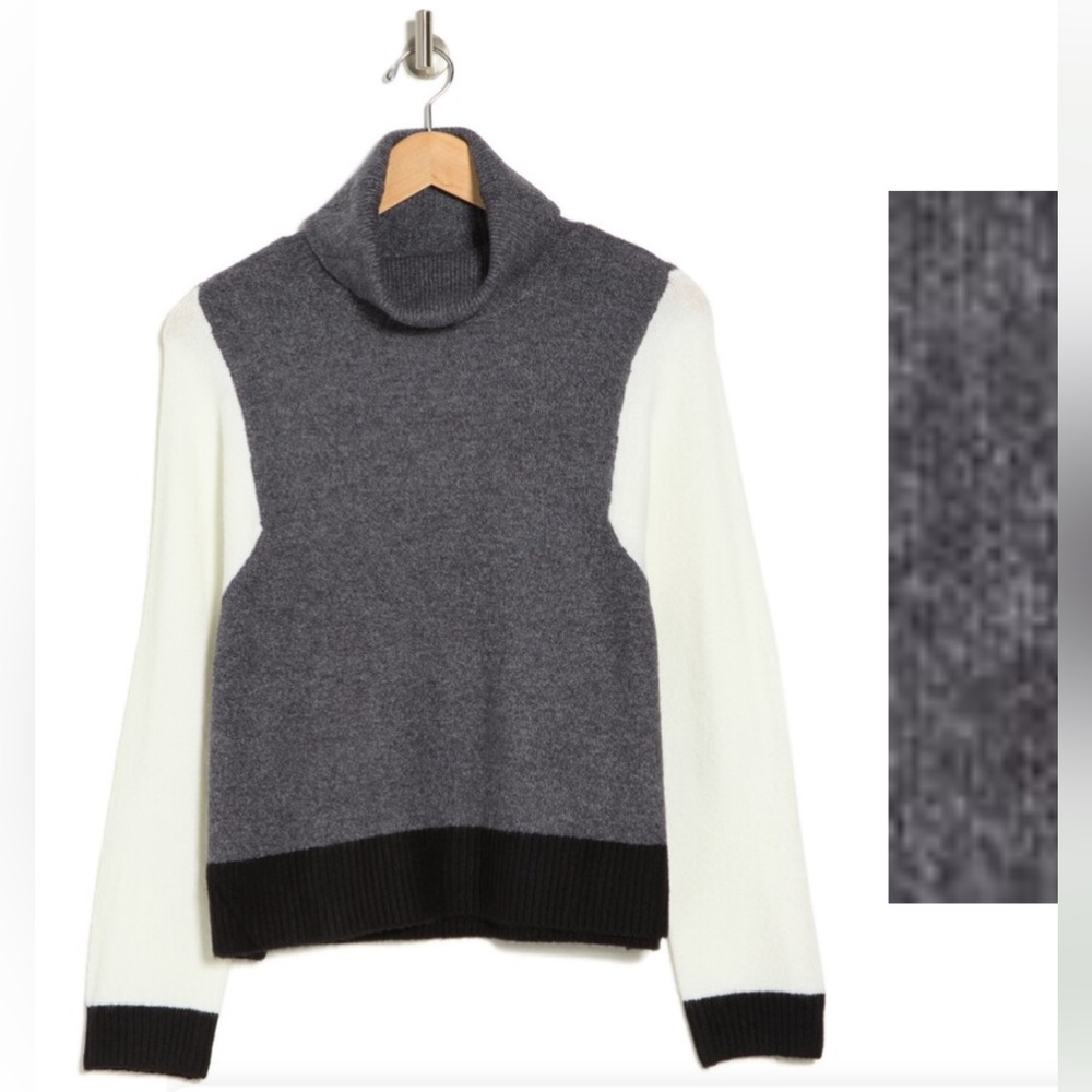 ⚡️MUST GO free ship! Vince Camuto Colorblock Sweater Turtle/Mock Neck - Size XS